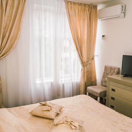 Hotel Cora Bistrita Extérieur photo