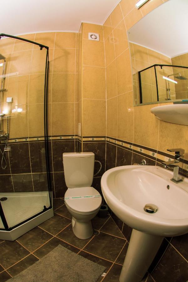 Hotel Cora Bistrita Extérieur photo
